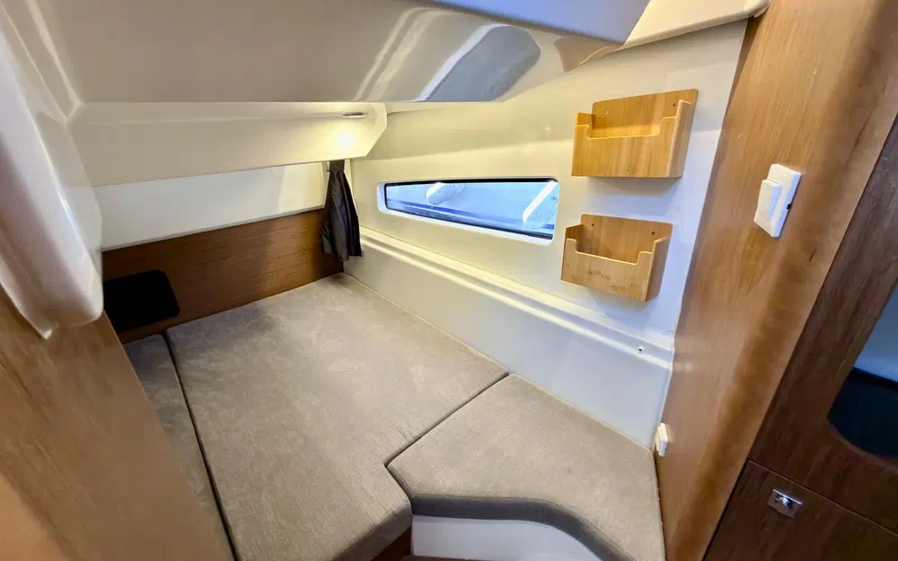 slider 32 Beneteau Antares 9 OB