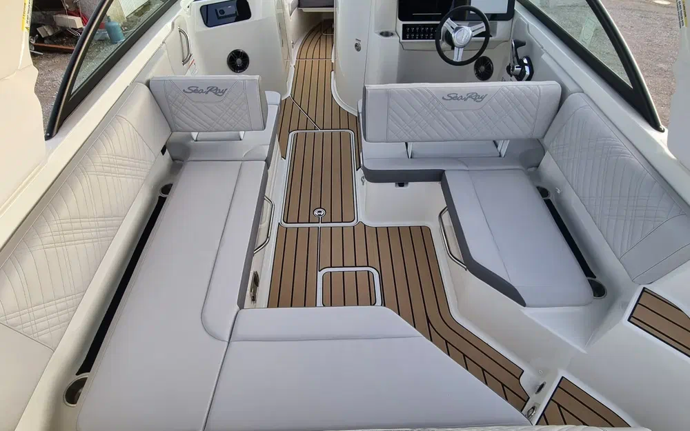 slider 2 Sea Ray SDX 250 OB