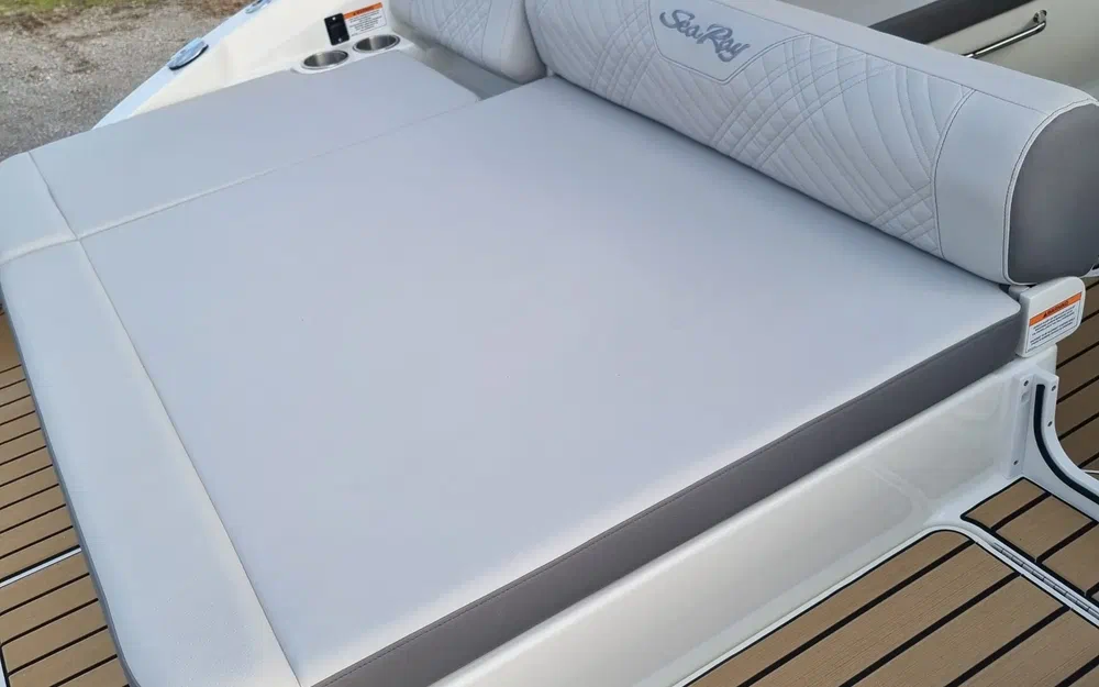 slider 13 Sea Ray SDX 250 OB