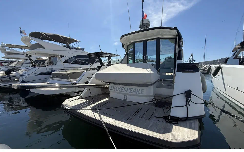 slider 1 Beneteau Gran Turismo 46