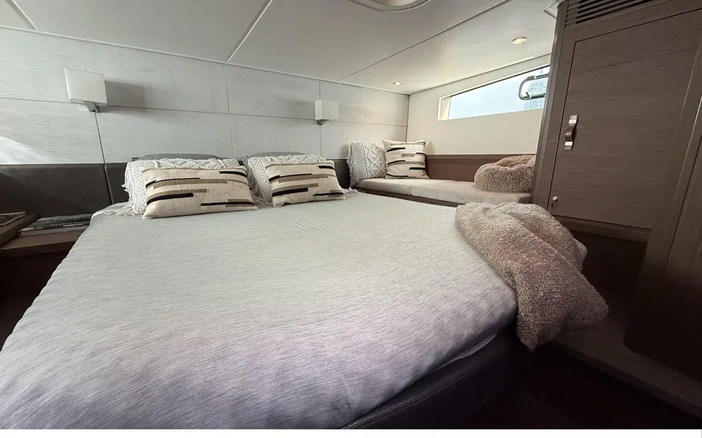 slider 21 Beneteau Gran Turismo 46