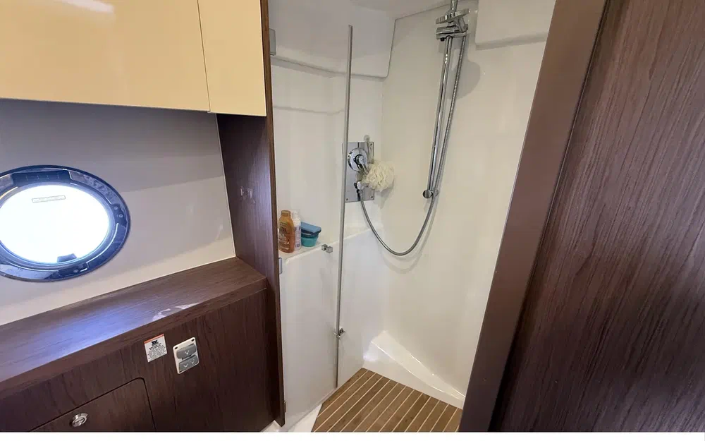 slider 25 Beneteau Gran Turismo 46