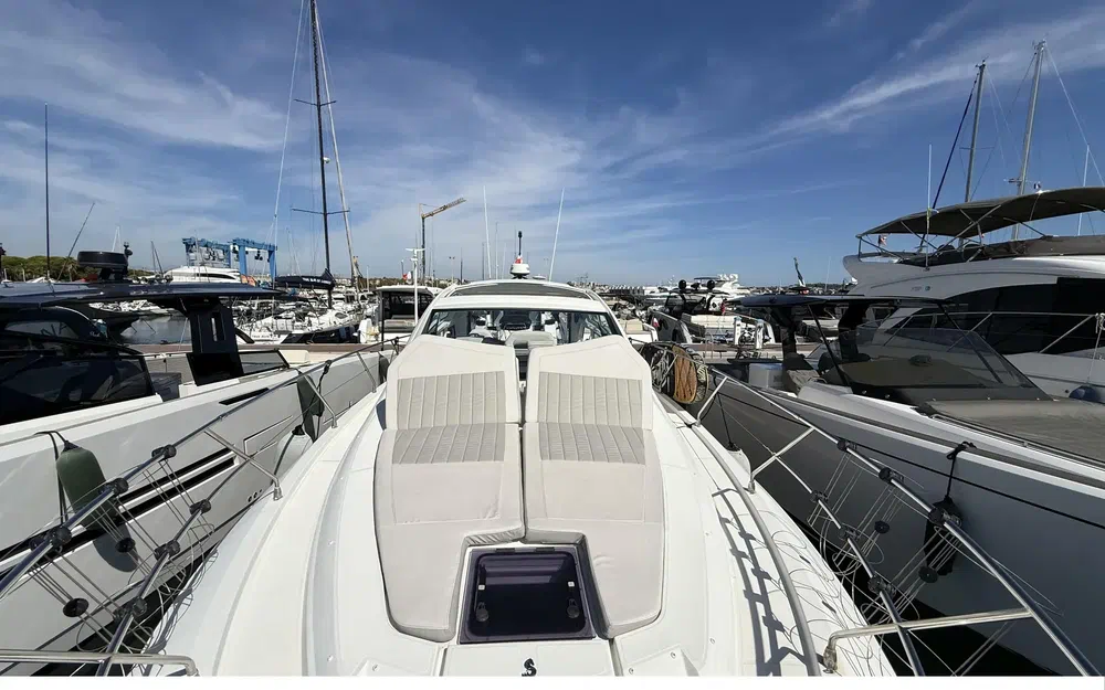 slider 28 Beneteau Gran Turismo 46