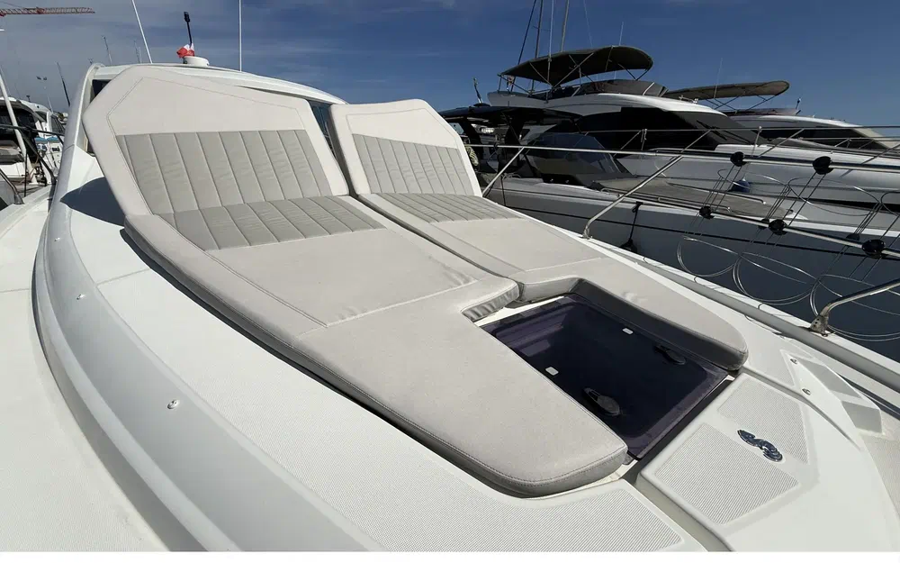slider 29 Beneteau Gran Turismo 46