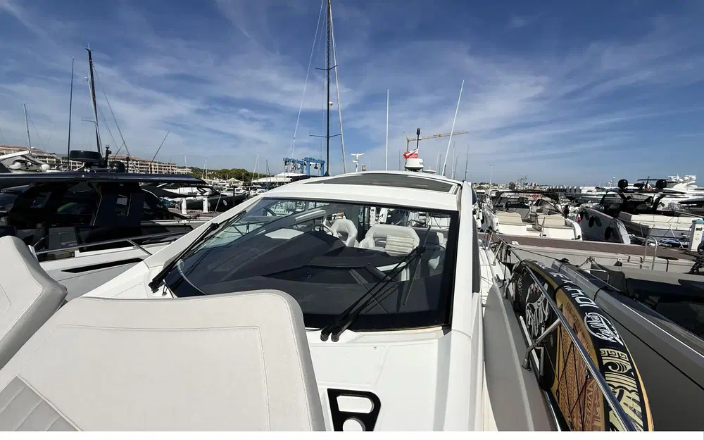 slider 30 Beneteau Gran Turismo 46