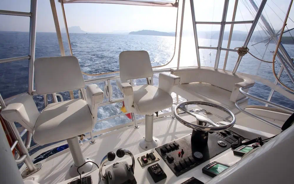 slider 8 Luhrs 41 Convertible