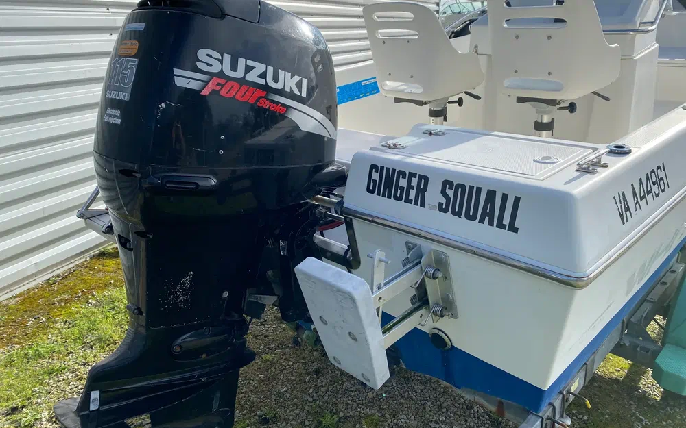 slider 1 Kelt White Shark 175