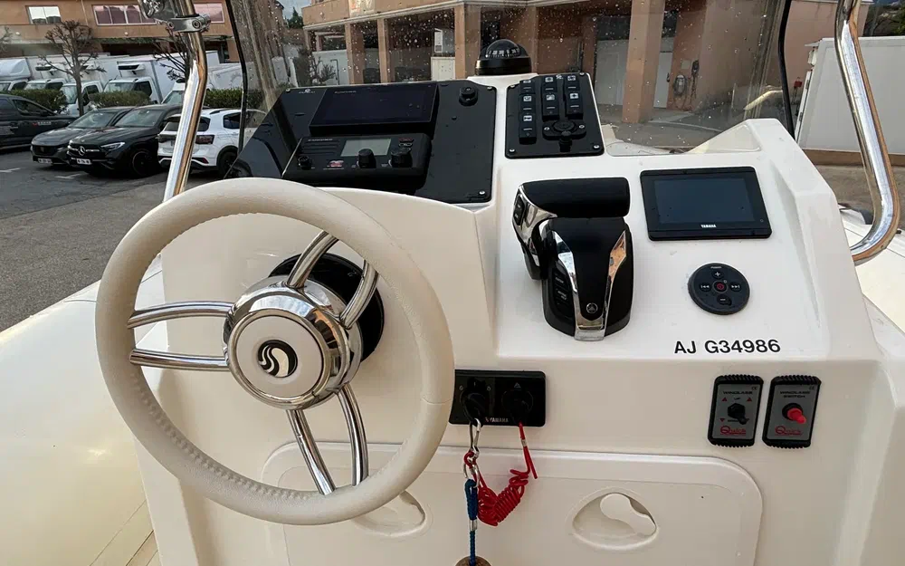 slider 13 Capelli Tempest 775 Luxe