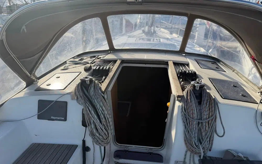 slider 4 Dufour 36 Performance