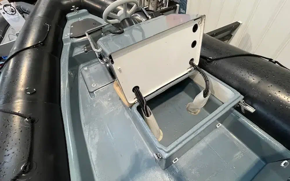 slider 9 Bombard Sunrider 700