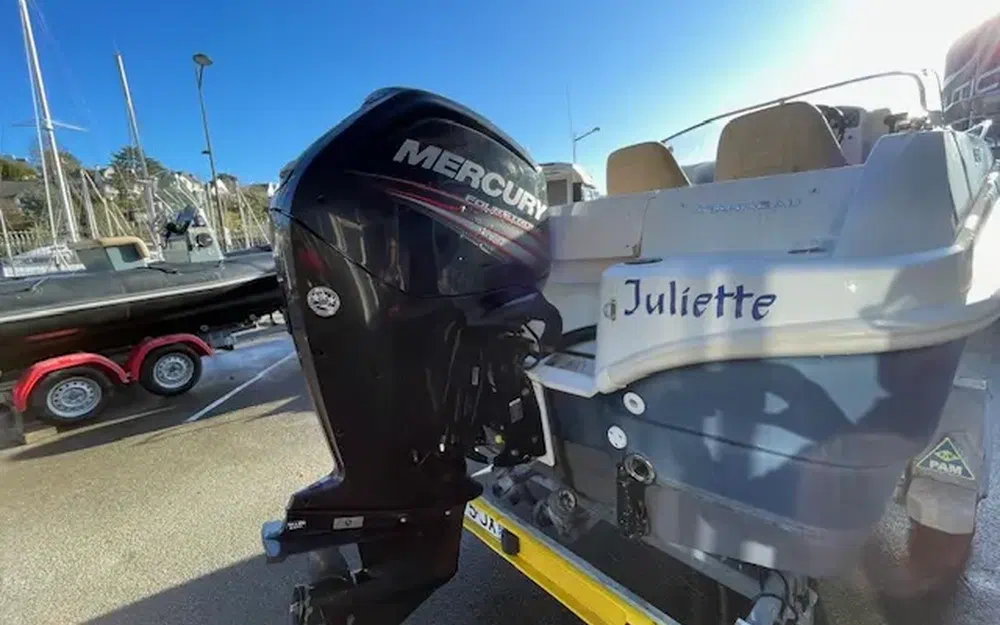 slider 17 Jeanneau Cap Camarat 5.5 WA