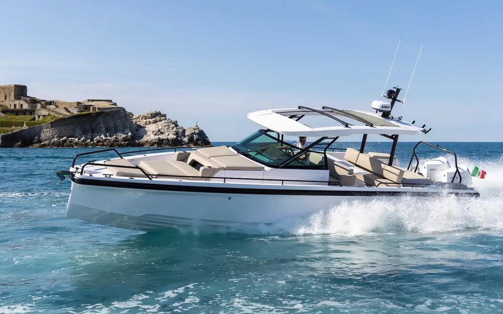 slider 11 Axopar 37 ST