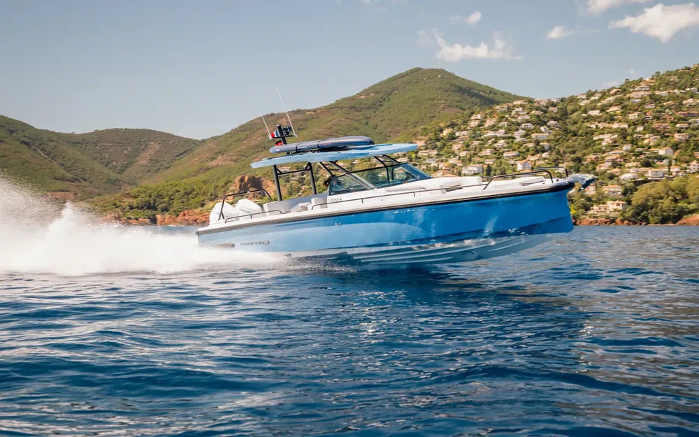 slider 14 Axopar 37 ST