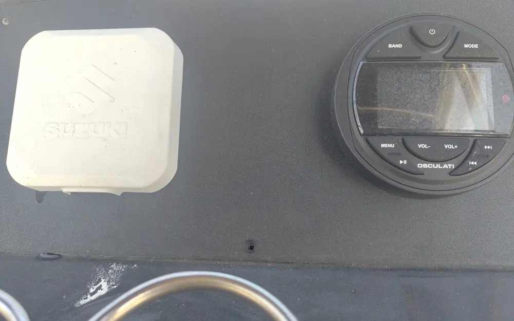 slider 9 Ranieri Shadow 24