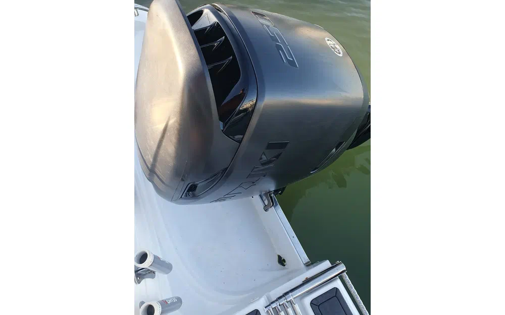 slider 9 Ranieri Shadow 24