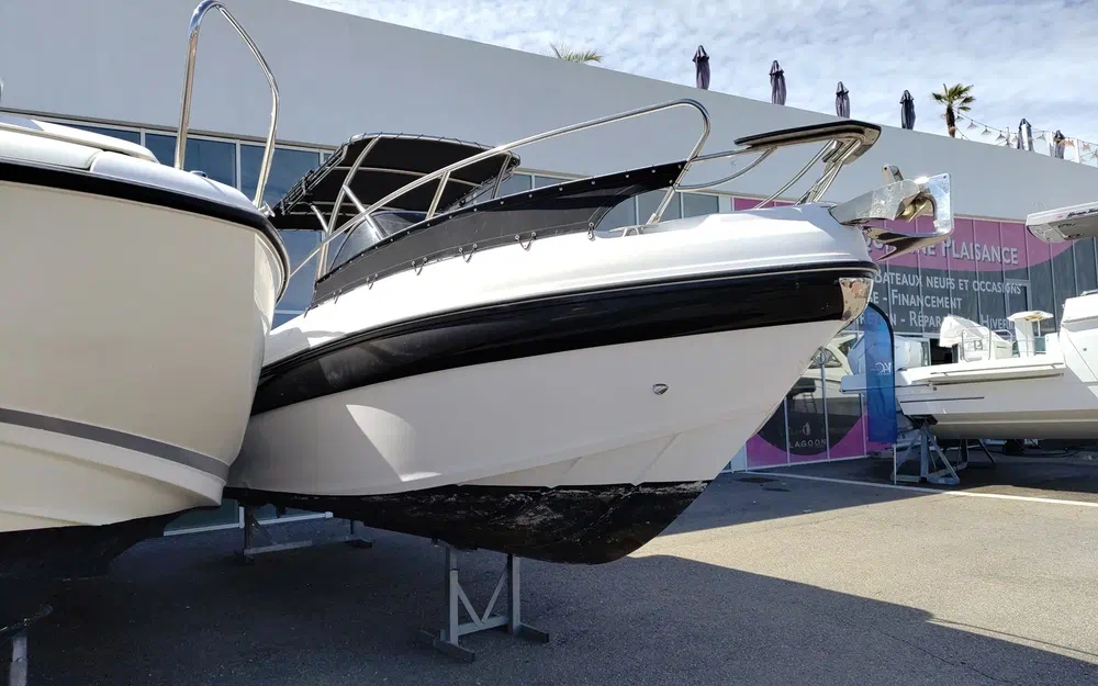 slider 41 Ranieri Shadow 24