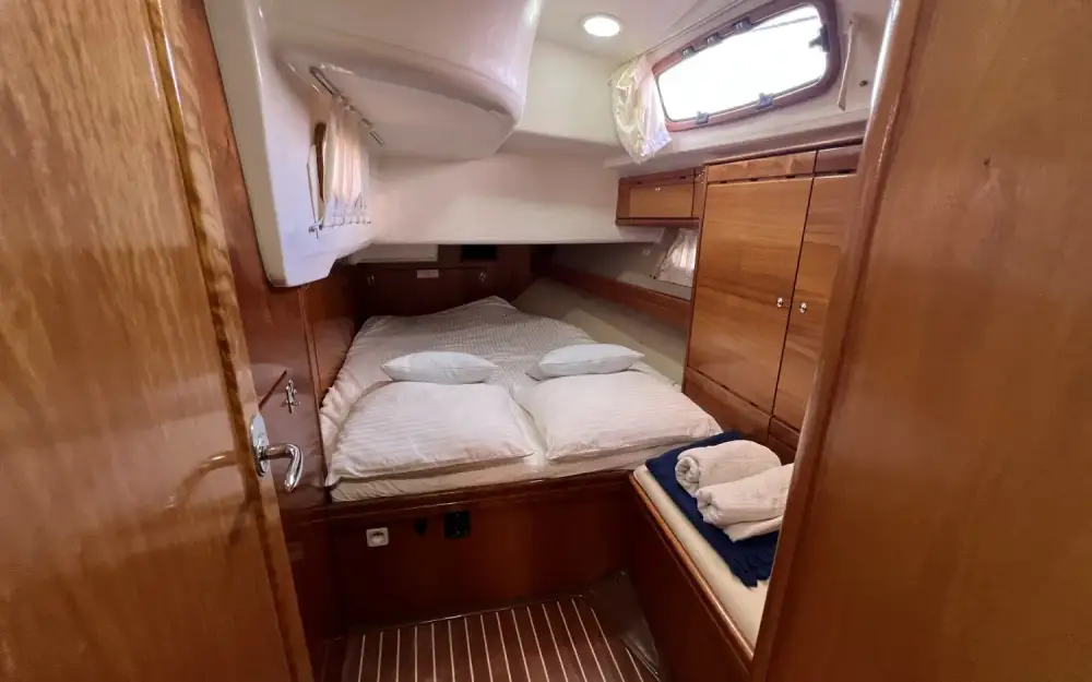 slider 8 Bavaria  50 Cruiser