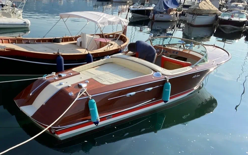 slider 1 Riva Aquarama Special