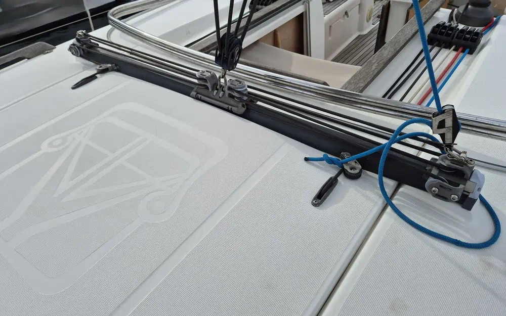 slider 10 Dufour 380 Grand Large