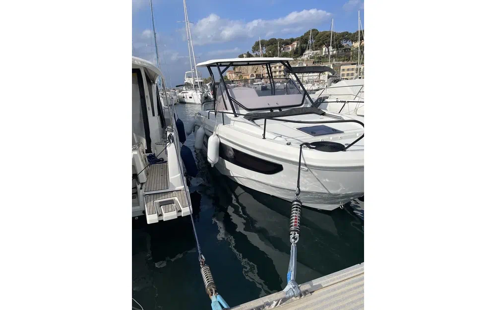 slider 1 Beneteau Flyer 9 Sundeck