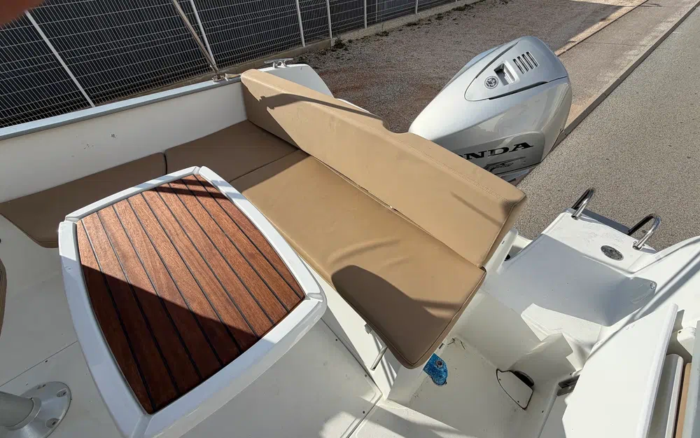 slider 6 Jeanneau CAP CAMARAT 7.5 WA S2