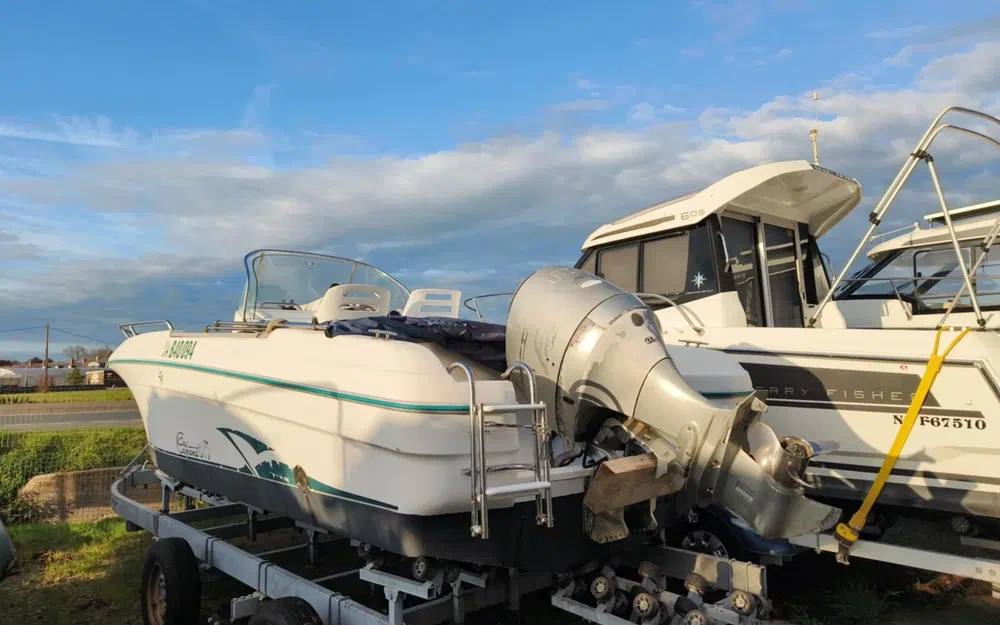 slider 1 Jeanneau Cap Camarat 625