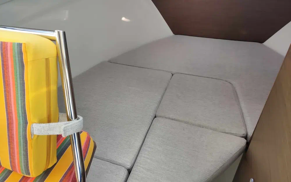 slider 10 Jeanneau Merry Fisher 695