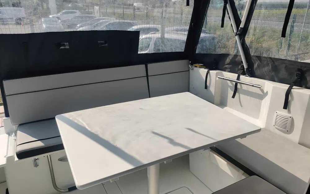 slider 5 Jeanneau Merry Fisher 695