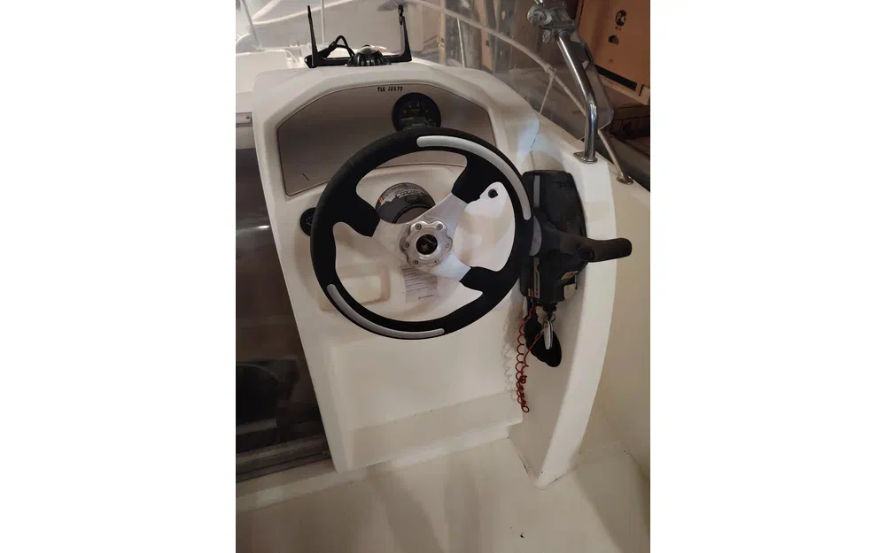 slider 2 Jeanneau CAP CAMARAT 555 CC