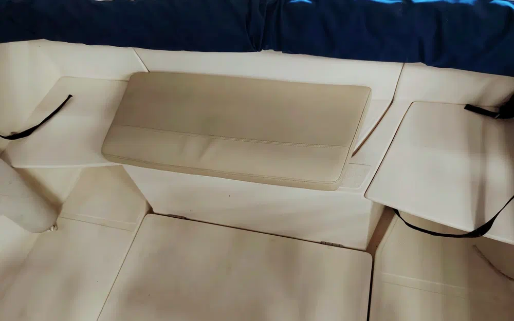 slider 10 Jeanneau CAP CAMARAT 555 CC