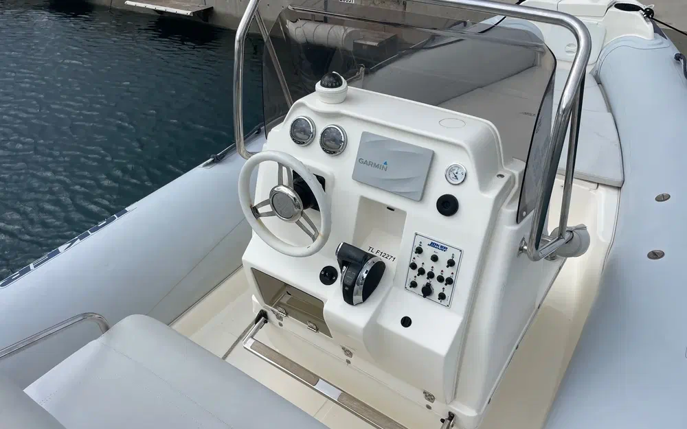 slider 6 Joker Boat Clubman 23
