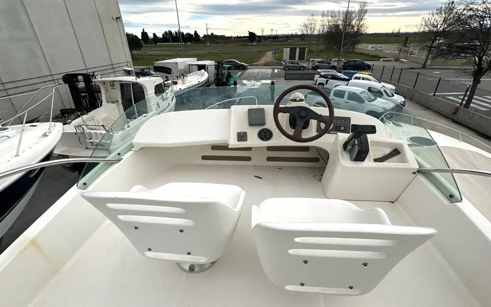 slider 3 Jeanneau Merry Fisher 925 Fly