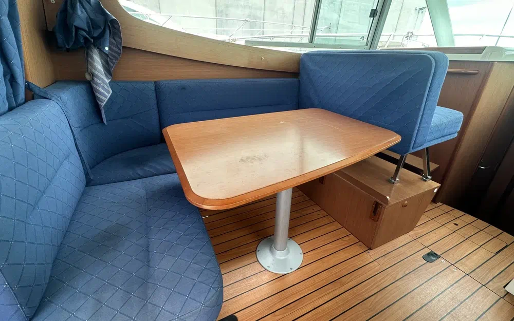 slider 8 Jeanneau Merry Fisher 925 Fly