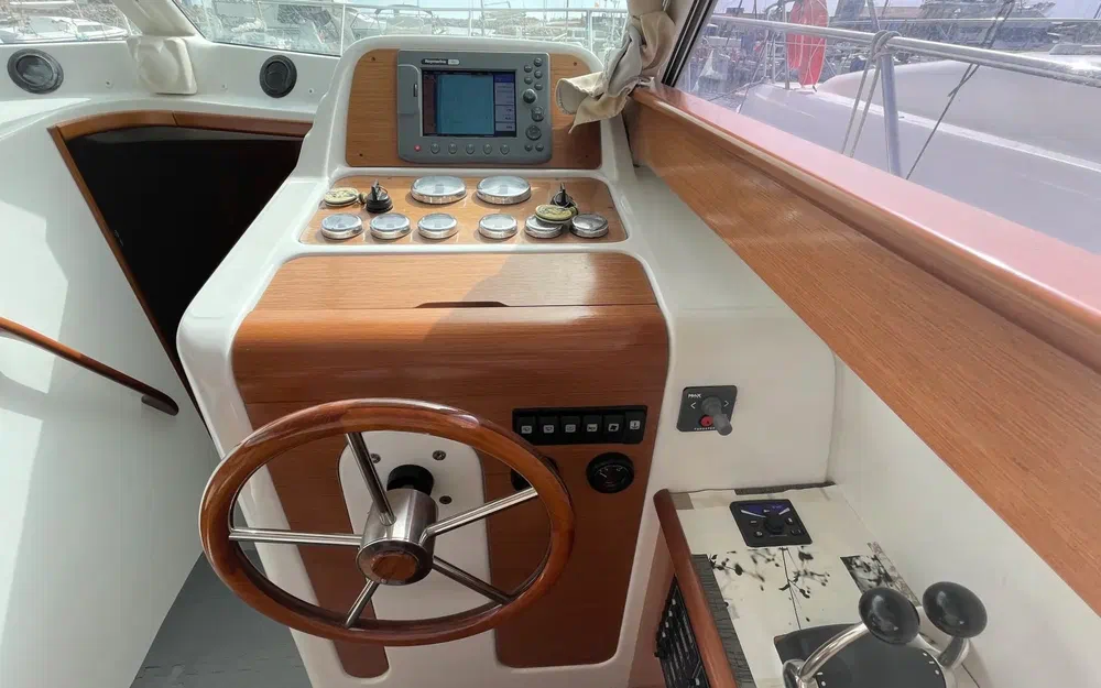 slider 9 Beneteau Antares 10.80