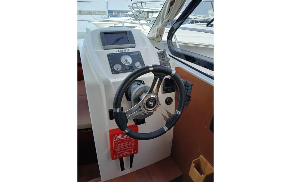 slider 6 Beneteau Antares 8 S