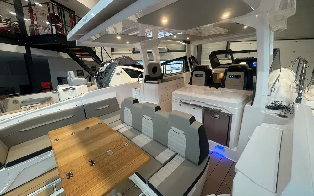 slider 11 Karnic CS10