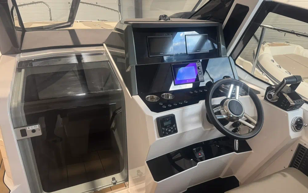 slider 8 Karnic CS10