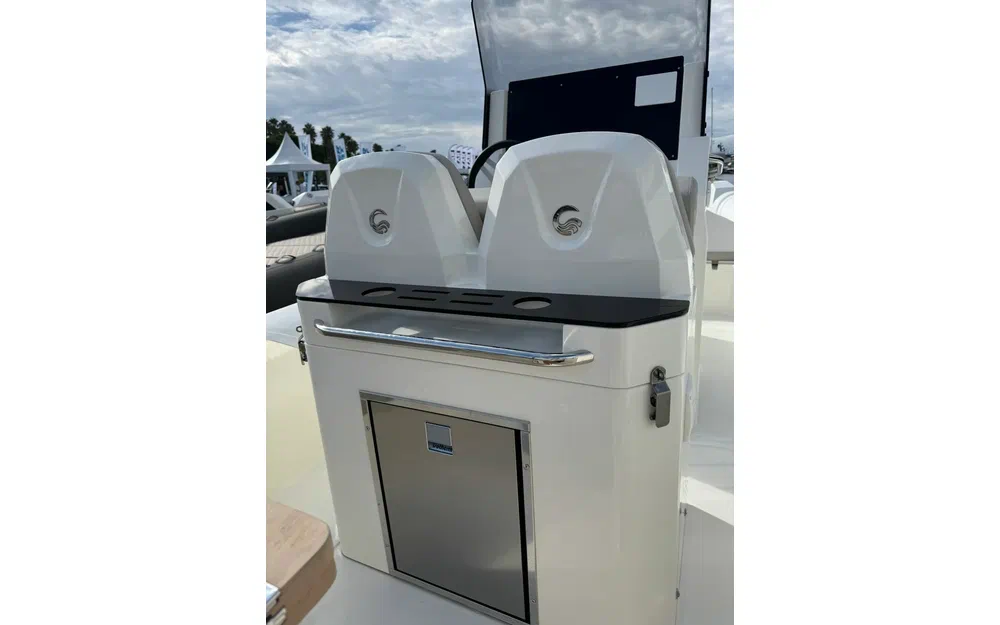 slider 4 Capelli Tempest 800