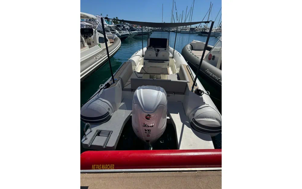 slider 1 Capelli Tempest 800