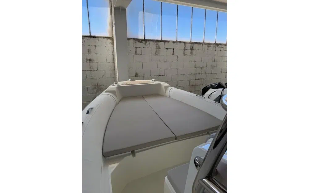 slider 18 Capelli Tempest 800