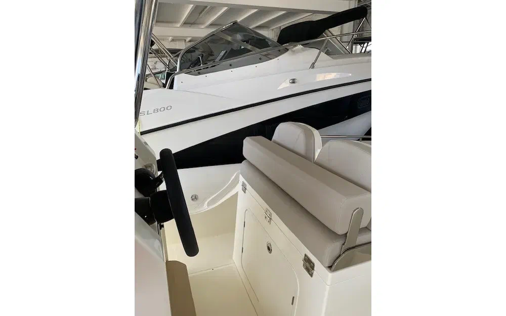 slider 19 Capelli Tempest 800