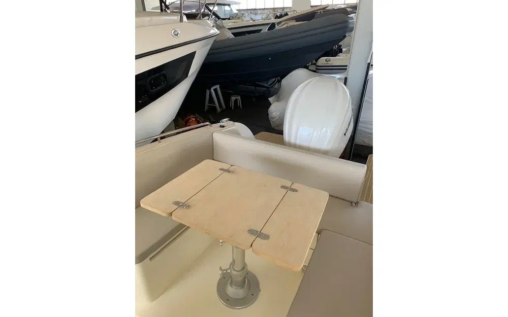 slider 23 Capelli Tempest 800