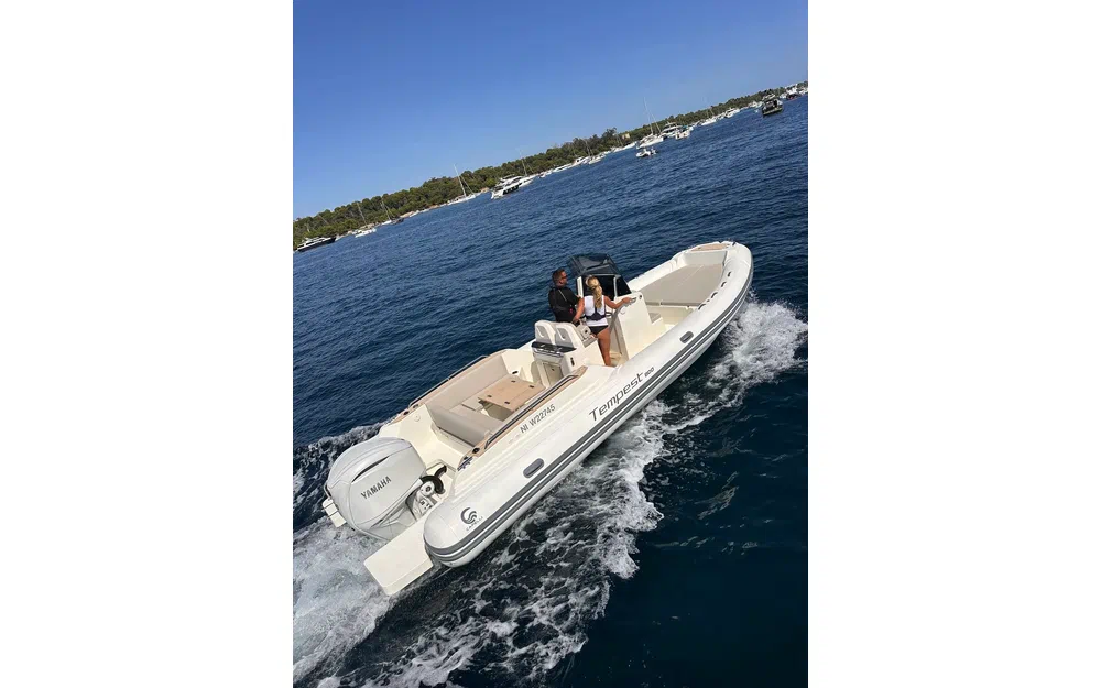 slider 2 Capelli Tempest 800