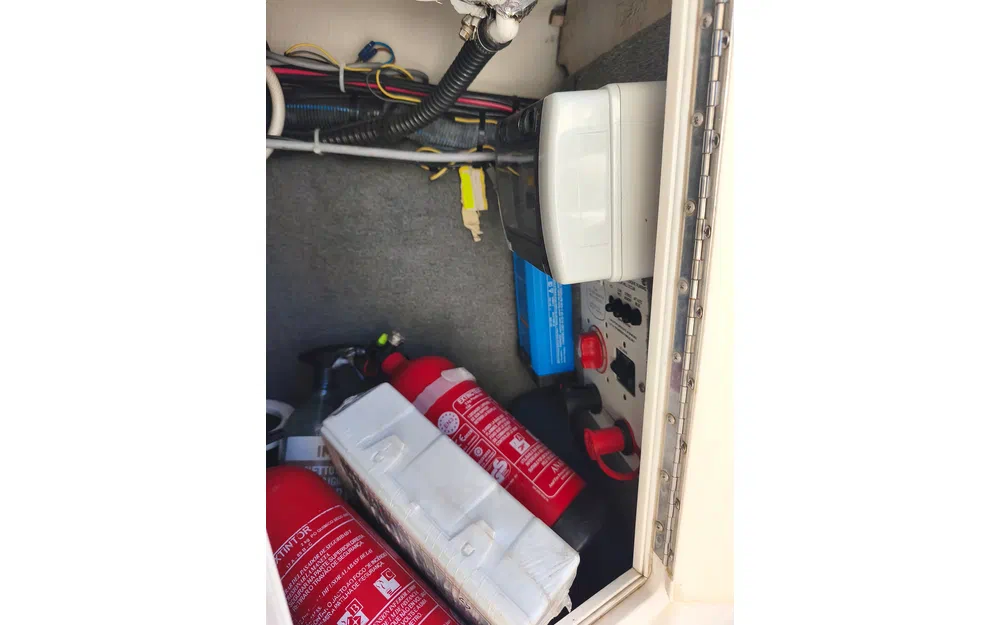 slider 22 Chaparral 256 SSX