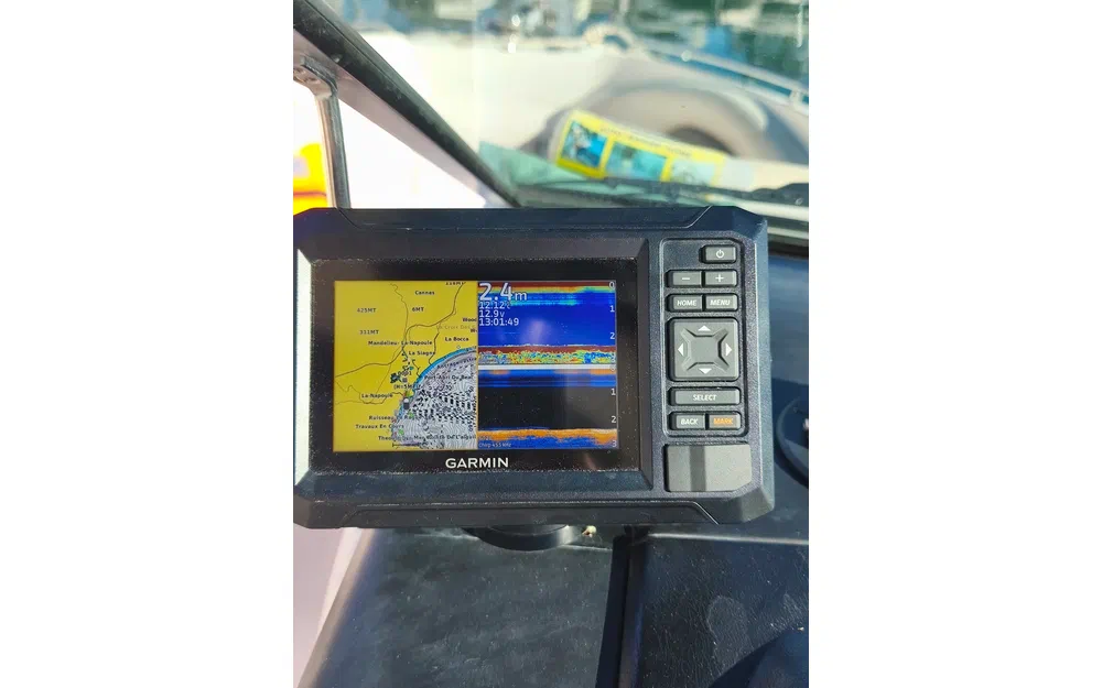 slider 24 Chaparral 256 SSX