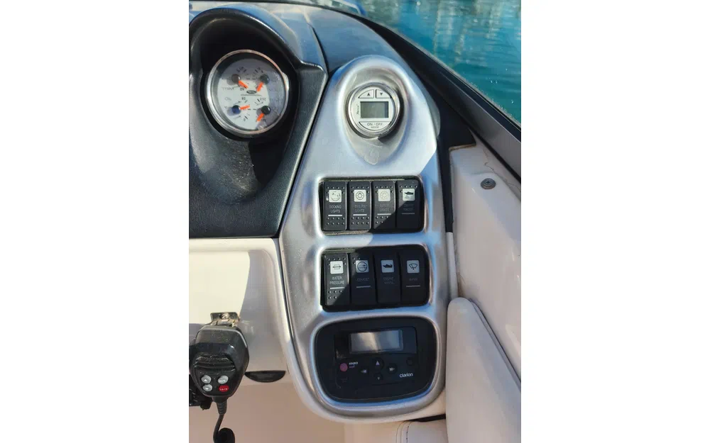 slider 29 Chaparral 256 SSX