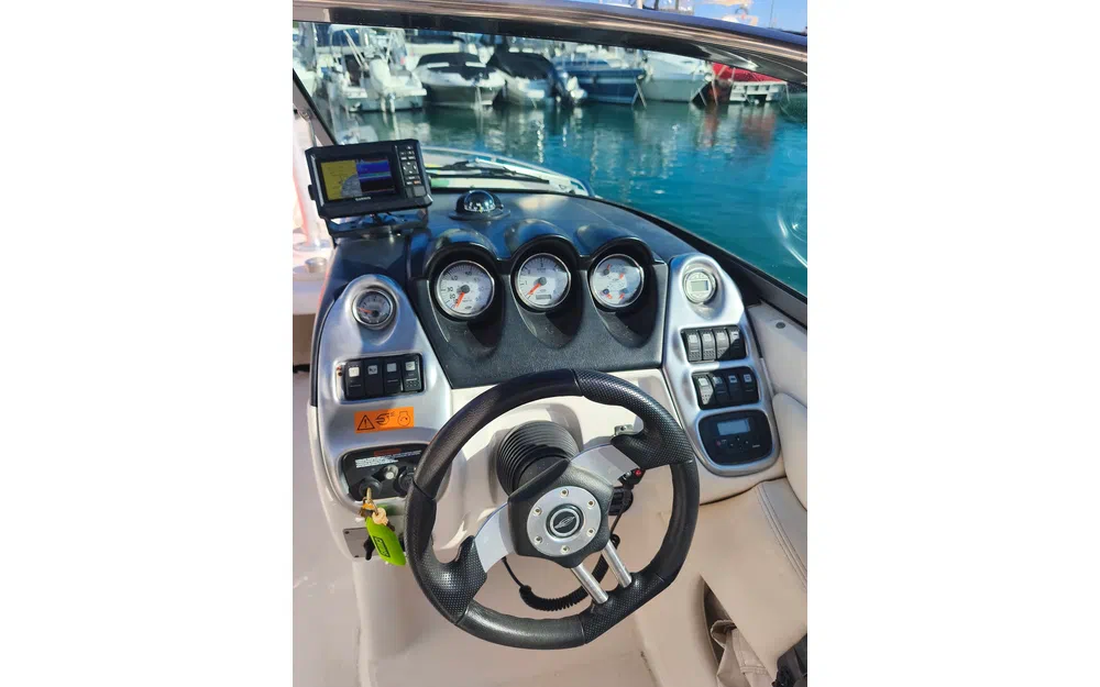 slider 30 Chaparral 256 SSX