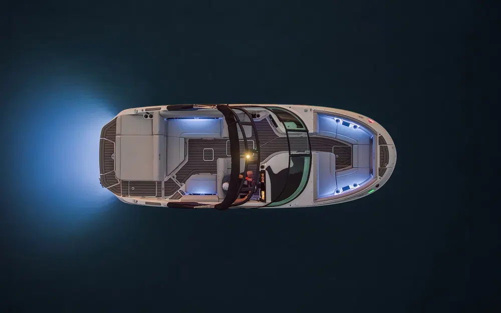 slider 1 Sea Ray SDX 250