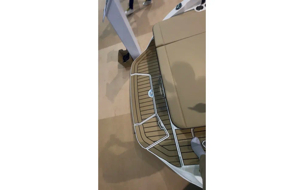 slider 6 Sea Ray SDX 250