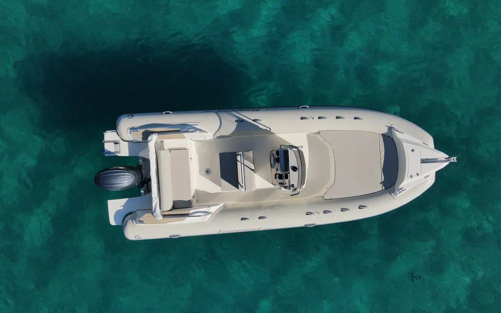 slider 9 Capelli Tempest 700